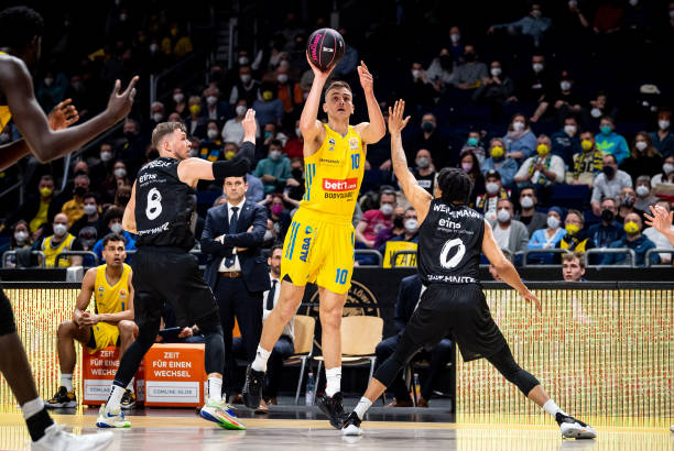 联赛战火重 联赛战火重