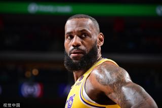 在千百万球 在千百万球