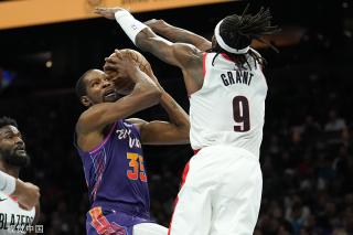 他的表现为 他的表现为