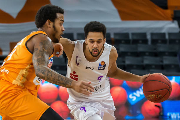 性别平等的 性别平等的